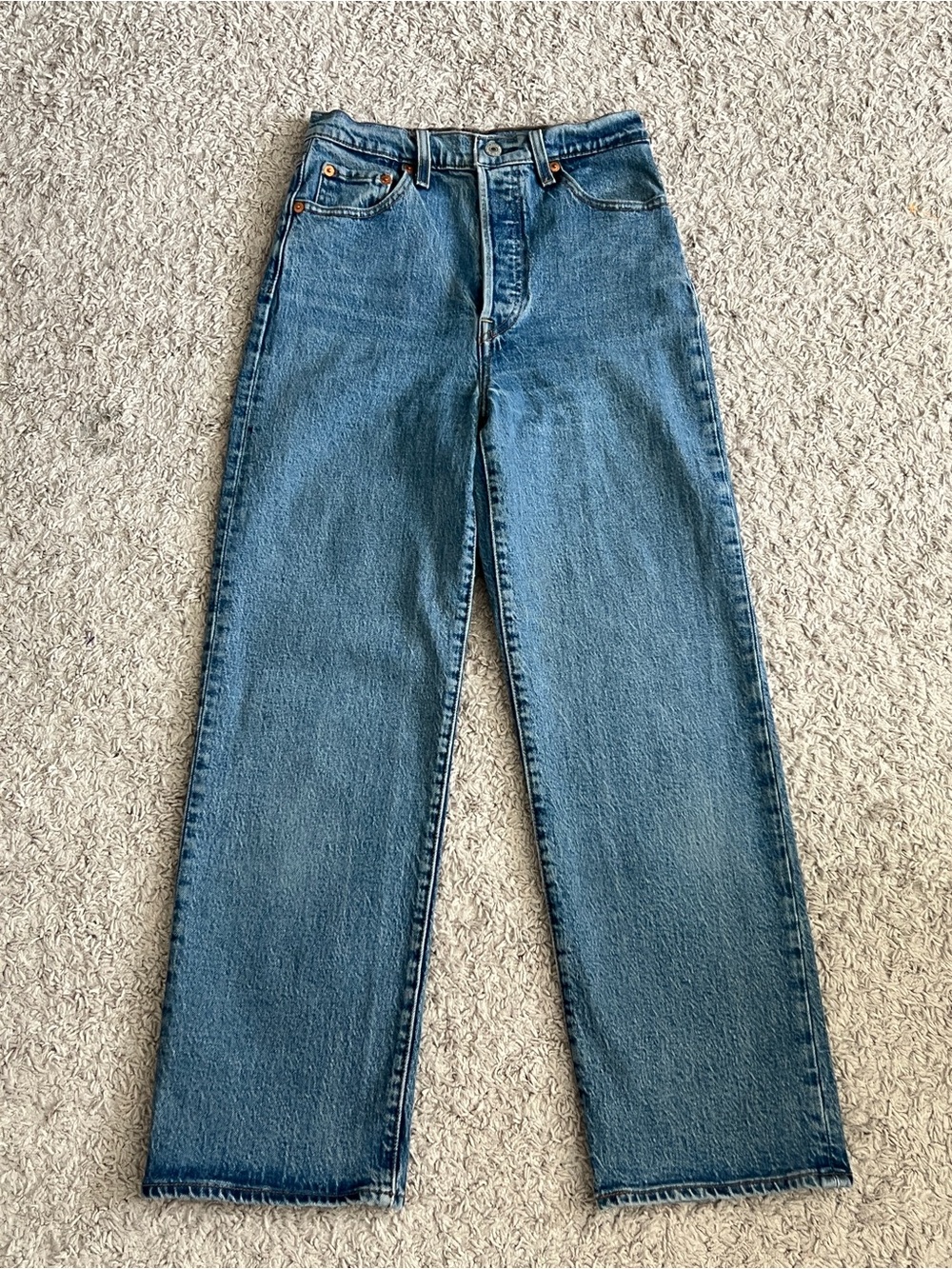Levi’s  Ribcage Straight Denim Jeans in Medium Blue Sz 26 high waisted